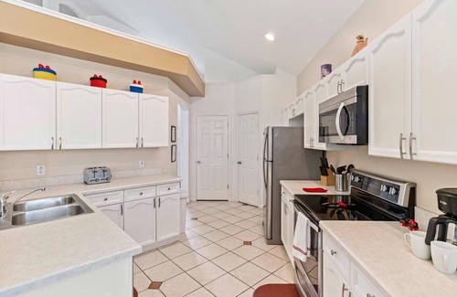 Windsor Palms Cabaña | 8213 Fan Palm Way