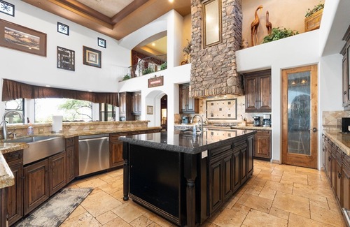 Cave Creek Casa | 8400sf Espectacular Mansión PISCINA y mini golf de Scottsdale / Cave Creek (16 camas)