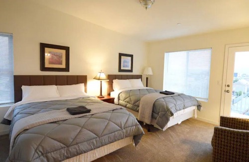 Downtown Apartamento | 8405 Upscale Penthouse Elevator & Parking near SFO