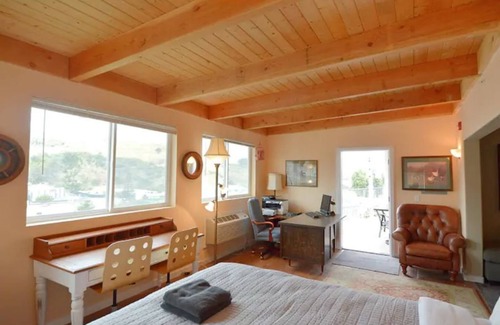 Downtown Apartamento | 8406 - Penthouse Studio with Elevator & Parking near SFO