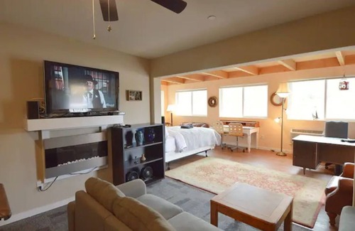Downtown Apartamento | 8406 - Penthouse Studio with Elevator & Parking near SFO
