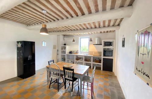 Althen-des-Paluds Apartamento | 84B6 - Loft in charming 18th century farmhouse