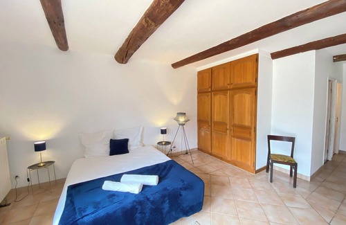 Althen-des-Paluds Otro | 84B7 - Accommodation in a charming 18th century farmhouse