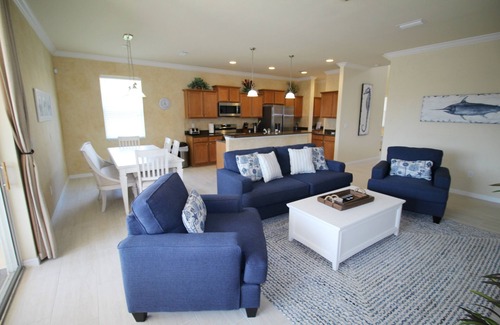 Braden River Casa | 8603 Breathtaking lake view family house with a pool and golf on River Strand