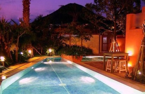 Sail Rock Beach Cama Y Desayuno | 866 Oceanic View Villa