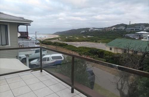 Buffalo Bay Casa | 87 Sand Street - Buffels bay