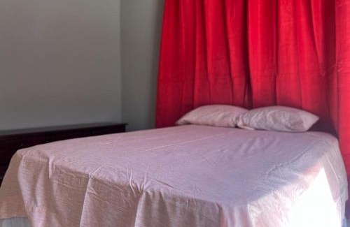 Gordon Town Casa | 876 JA Oasis & Homestay - by Kingston Airport