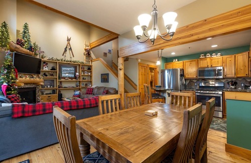 Keystone Casa | 8766 Trappers Crossing 2 Bedroom Townhouse