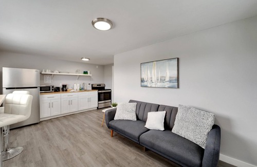 Tampa Apartamento | 8818 Rocky Creek Drive, Unit B