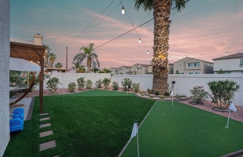 North Las Vegas Casa | 8BR 5BA SuperHero Retreat-King Beds, BBQ, Hammock, Firepit, MiniGolf, WorkSpace