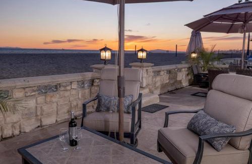 West Newport Casa | 8BR Beach Duplex with Ocean Views, Patio & Pool Table