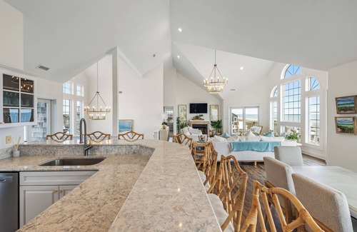 Frisco Casa | 8BR Oceanfront in OBX w/ Heated Pool & Hot Tub!