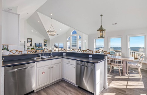 Frisco Casa | 8BR Oceanfront in OBX with Heated Pool & Hot Tub!