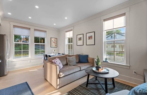 Durham Casa | 8BR Urban Retreat w/Deck, Near Downtown Durham