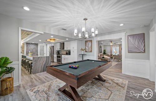 Harbor Hills Casa | 8BR w Heated Pool Waterview - Close to Beach