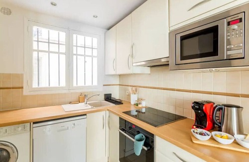 Saint-Gervais Apartamento | 8P/3BR Le Marais Spacious, Central & Historic Apt