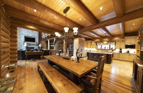Greentown Casa | 9,000 Sq Ft Authentic Log Home a 2 millas del lago Wallenpaupack - Duerme 20