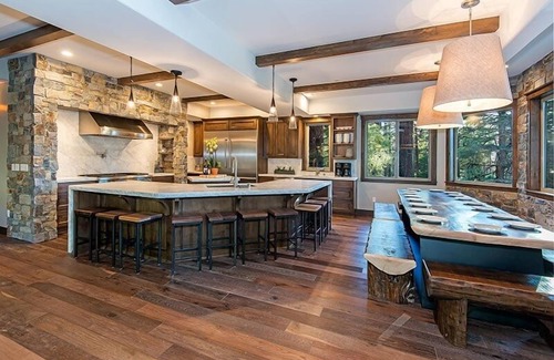 South Lake Tahoe Casa | 9 habitaciones / 9 baños Mansión celestial con piscina al lado de Heavenly Ski Lodge