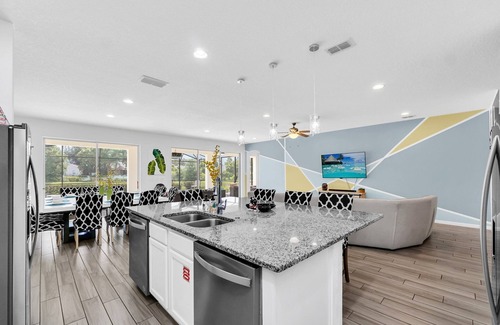 Loughman Complejo | 10 bedroom, 🏰 Disney themed @ Solterra Resort w/no rear neighbor