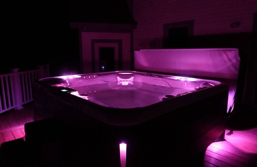 Sunday River Area Casa | 9 Bedroom Estate, Sleeps 24, Heated Pool, Hot Tub, Movie Theater, Game Room