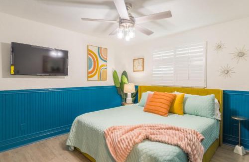 Carter Norwood Casa | 9 Beds Beach Gameroom Cowboy Pool Mini Golf