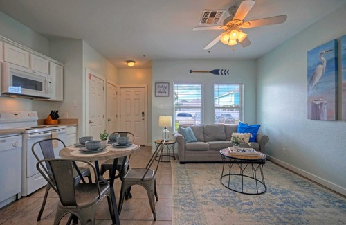 Port Aransas Cabaña | 9 Costa Bahia Sleeps 20, Pool + Beach Nearby Perfect for Families