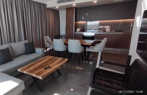 Trikomo Apartamento | 9 Grand Sapphire 2 Bed 2 Bath Pool Beach
