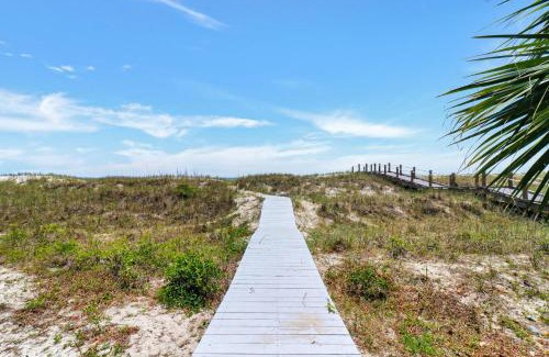 North Forest Beach Villa | 9 Guscio Way