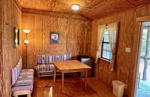 Bandera Cabina | 9 Hackberry, at CRC Ranch Retreat