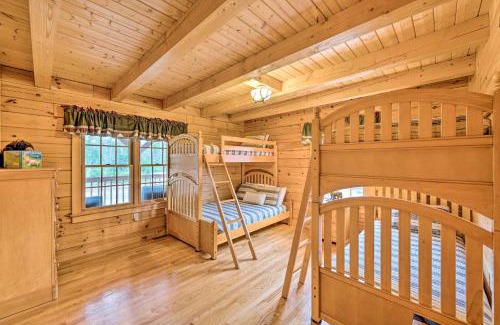Carroll Casa | 9 Mi to Bretton Woods Carroll Log Cabin with Deck