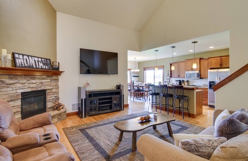 Four Corners Casa | 9 Mi to Downtown: Bozeman Vacation Home w/ Hot Tub