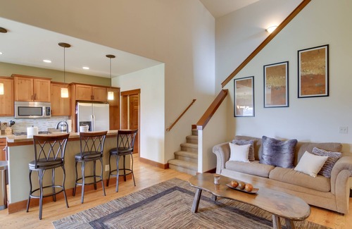 Four Corners Casa | 9 Mi to Downtown: Bozeman Vacation Home w/ Hot Tub