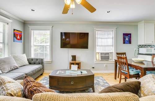Shady Acres Cabaña | ¡NUEVO! Escondite privado de Houston: caminar a las alturas