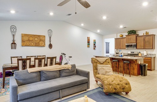Greenacres Casa | 9 Mi to Dtwn Bakersfield: Pet-Friendly Home