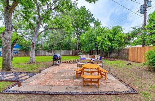 Richland Hills Casa | 9 Mi to Dtwn Fort Worth Home with Patio and Yard