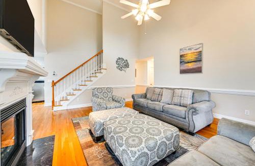 Greenville Casa | 9 Mi to Dtwn Greenville Home with Screened Patio!