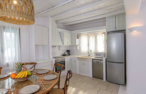 Psarou Villa | 9 Muses Villa Terpsichore, 4 BR with private pool!