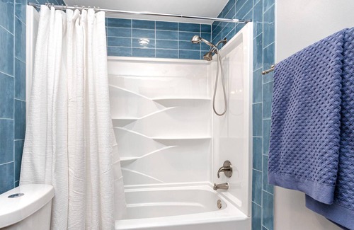 Palmetto Casa | (#9) Newly remodeled 5 bedroom house with heated pool near Anna Maria Island