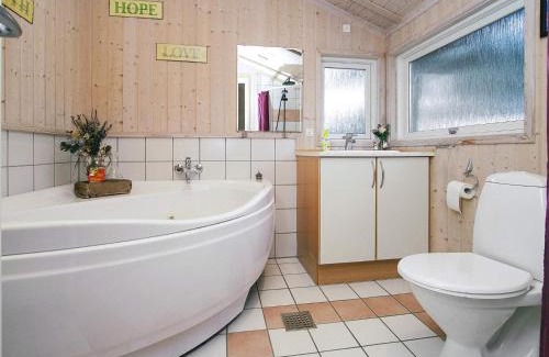 Venemose Casa | 9 person holiday home in Gørlev-By Traum