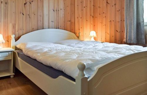 Marnardal Casa | 9 person holiday home in BJELLAND