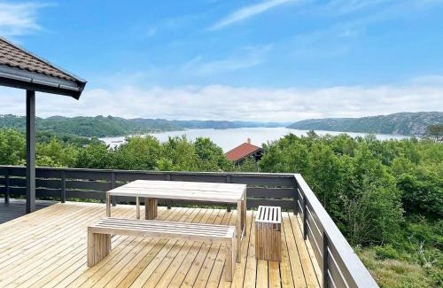 Lyngdal Casa | 9 person holiday home in Korshamn-By Traum