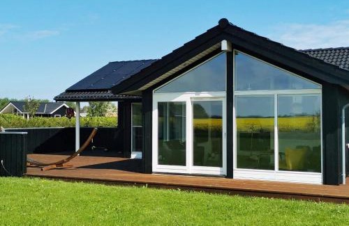 Tørresø Casa | 9 person holiday home in Otterup-By Traum