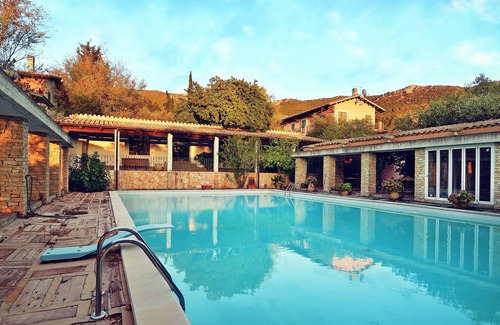 Villaggio delle Mimose Villa | 9 suites, piscina, tenis, fútbol, billar.
