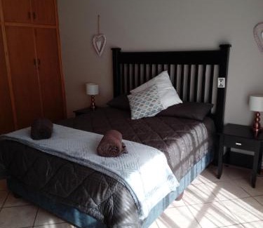 Klerksdorp Casa | 9 wena Ave Guesthouse