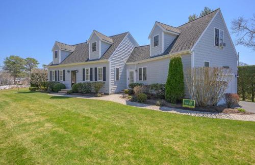Bass River Casa | 9 Wilfin Road South Yarmouth Cape Cod - Four Shore