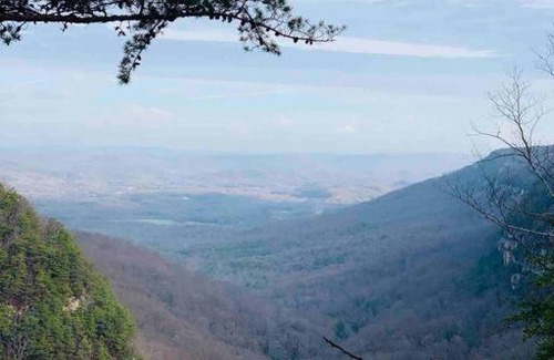 Rising Fawn Casa | 90 Seconds to Cloudland Canyon Park - Lookout Mt