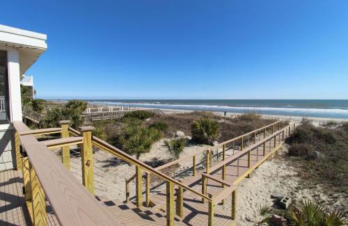 Folly Beach Casa | 915 W Ashley
