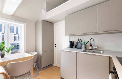 Kristiansand Casa | 92m to Kvadraturen I Renovated 2025 l Balcony