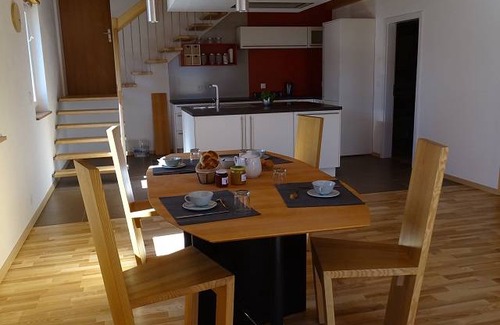 Lajoux Apartamento | 93 m² Apartamento ∙ 1 habitación ∙ 5 huéspedes