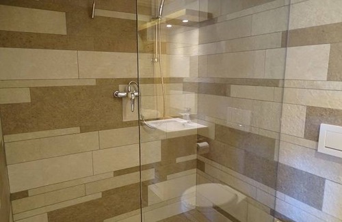 Lajoux Apartamento | 93 m² Apartamento ∙ 1 habitación ∙ 5 huéspedes
